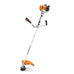 FS 120 con AutoCut C 26-2 y Matorrales 250 mm